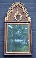 Danish Louis XVI mirror, walnut veneer, circa 1780. H.: 70 cm. W.: 34 cm.