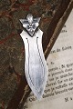 Old bookmark in silver with the French lily. Stamped 830s. Length: 7.3cm.