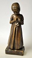 Karsten, Michaela (1886 - 1943) Denmark: A little girl. Bronze. Unsigned. H.: 28 cm.Found ...