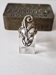 Beautiful silver ring in the art deco style decorated with flowers and leaves. Stamp: HJ - ...