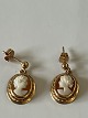 Camé earrings, 18 carat goldStamped: SGP 18 caratLength 1.9 cmBeautiful and ...