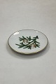 Bing and Grondahl Christmas theme plate 2811/5709 - Angels on a pine branchDiameter 10.5 cm / ...