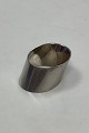 Modern Napkin Ring in Silver Inner diameter 3.2 cm / 1.26 inchWeighs 22 grams / 0.65 ...