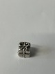 Beautiful little charm, made of 925 sterling silver, with a motif as a gift. From Pandora. Great ...