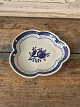 Aluminia - Royal Copenhagen Tranquebar dish No. 11/925, Factory firstDimensions 14 x 16 cm.