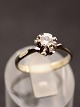 18 carat white gold ring