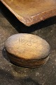 Swedish early 19th century hand-carved wooden box for storing small items. 13x9cm. H: 7.5cm.