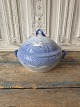 B&G Seagull set without gold rim lid dish No. 5, Factory second Height 17 cm. Diameter 22 cm.
