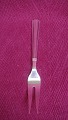 Silver plait
Margit
Carving fork
L: 21,5 cm