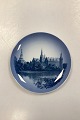 Royal Copenhagen Plate with Frederiksborg Castle No. 123/4754Diameter 18 cm / 7.09 inch