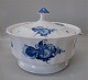 Royal 
Copenhagen 
8532-10 Tureen  
28.5 x 23.5 cm. 
3.8 liter 
(181-182-183) 
Blue FLower 
Angular In ...