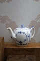 Small Blue Fluted, Plain teapot from Royal Copenhagen. ...