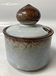 Søholm, Sonja jam bowl with lid, hole for spoon, Bornholms keramik.Height with lid 12.5 ...