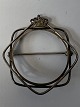 Brooch in sterling silver for coin.Stamped AD 925s.H 4.8 x W 4.5 cm.Measurements for ...