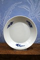 Bottle tray in Blue Flower, Braided from Royal Copenhagen.Decoration number: 10/8157. 2.sort. ...