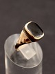 8 carat gold ring with onyx