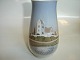 Bing & Grondahl 
Vase, White 
Danish church
Decoration 
number 
1302-6210
Factory ...