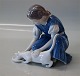 Bing and 
Grondahl B&G 
1745 Girl with 
cat IPI 15 cm 
Marked with the 
three Royal 
Towers of ...