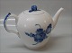 2 pcs in stock
Royal 
Copenhagen Blue 
FLower braided 
8244-10 Tea pot 
In mint and 
nice condition