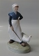 Royal 
Copenhagen  
0528 RC Goose 
girl, small 
7.5" Chr 
Thomsen 1903 . 
In mint and 
nice condition
