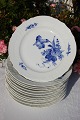 Royal 
Copenhagen 
porcelain. RC 
Blue 
flower/curved. 
Luncheon plat 
no.10-1623. 
Diameter 22 cm. 
2. ...
