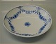 4 pieces in 
stock
Bing and 
Grondahl Empire 
044 Bowl, round 
(medium) 21 cm 
(312) Marked 
with the ...
