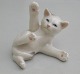 Royal 
Copenhagen 682 
RC Dizzy 6 x 
6.5 cm The  
Mini Cat 
collection  In 
mint and nice 
condition