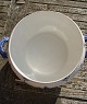 Blue Traditional scaly Danish porcelain. The large, round bowl Ö 23.5cm for the soup tureen.