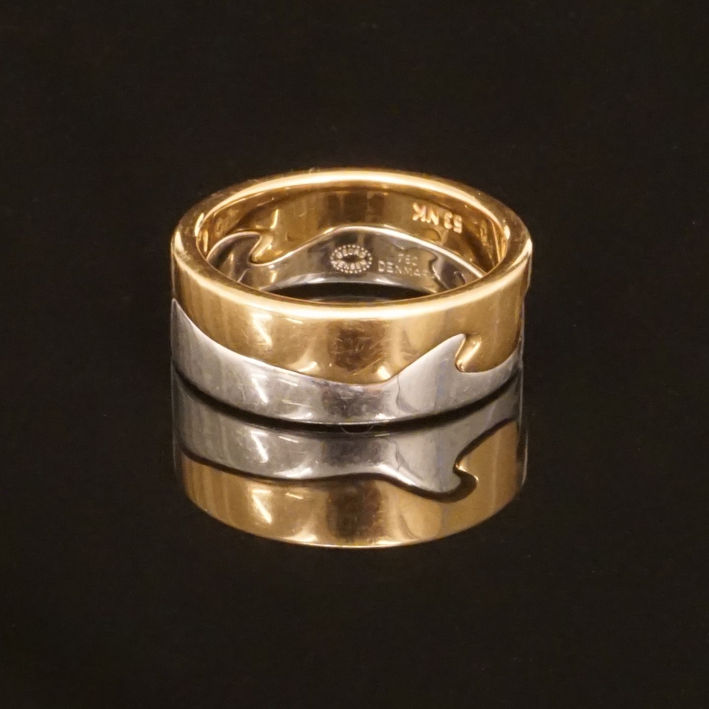 Antikvitetshandel * A 18ct Gold Georg Jensen Fusion ring. Ring size 54-55