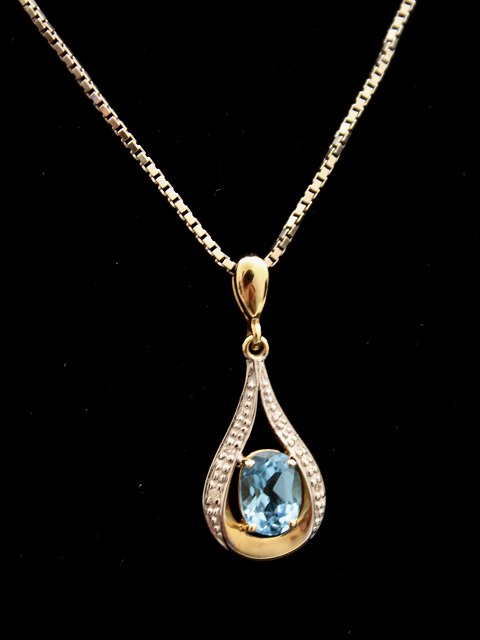 14 ct. chain and pendant