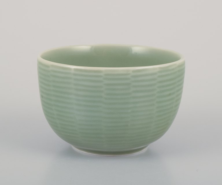 Axel Salto (1889-1961) for Royal Copenhagen. Ceramic bowl with ribbed 
decoration. Celadon glaze.