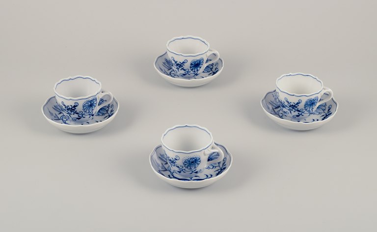 Meissen, Germany.
A set of six Blue Onion pattern demitasse cups with saucers.