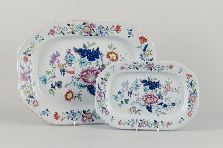 Copeland/Spode, England.
Two oval dishes in faience.