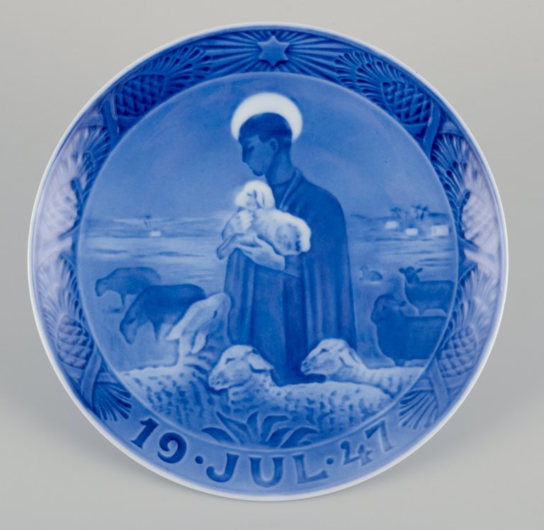 Royal Copenhagen Christmas plate from 1947.