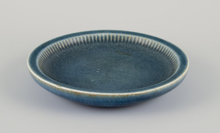 Carl Harry Stålhane for Rörstrand, Sweden.
Large ceramic bowl.