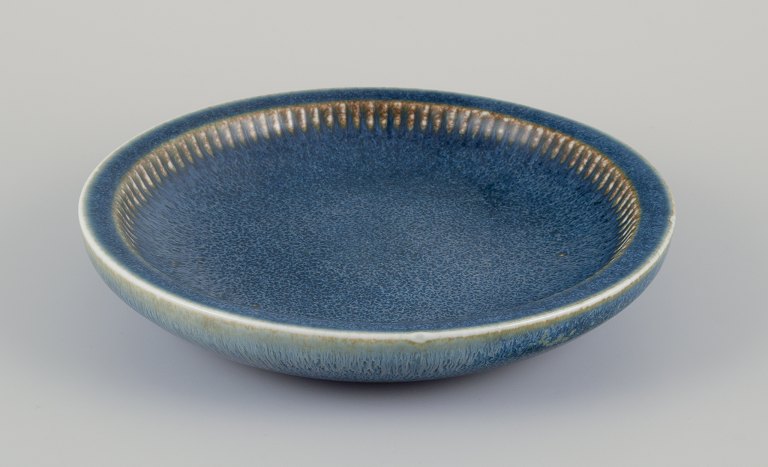 Carl Harry Stålhane for Rörstrand, Sweden.
Large ceramic bowl.