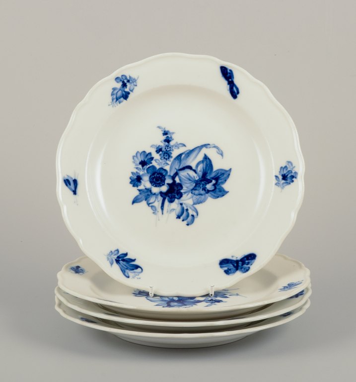 Meissen, Germany.
Four porcelain lunch plates.