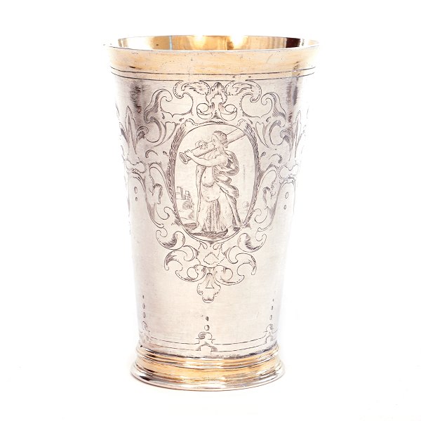 Important silver renaissance silver cup partly gilt by Franz von Dort I, 
1632-65, Hamburg. H: 17cm. W: 323gr