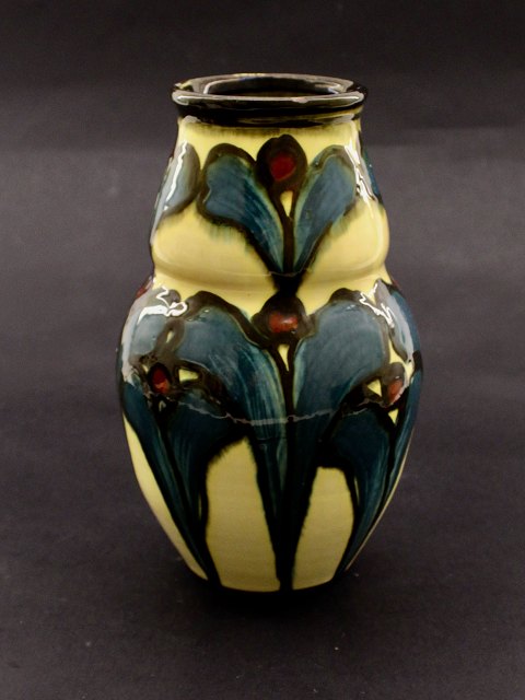 Ceramic vase