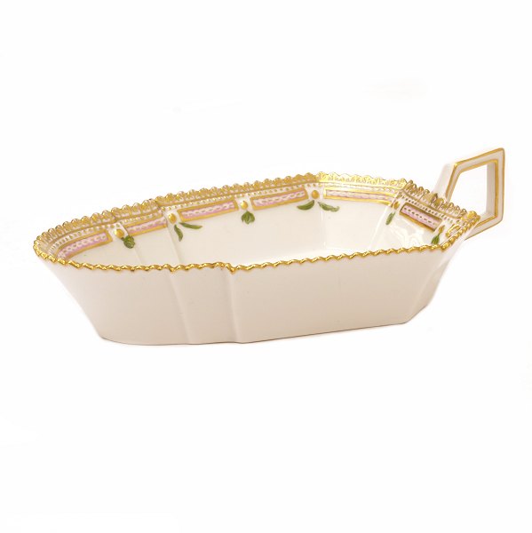 Royal Copenhagen Flora Danica plate 3543. Nice condition. H: 3,5cm. L: 18cm. "Saxifraga aizoides L."