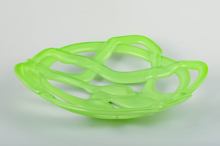 Kosta Boda, Anna Ehrner
Bowl, 21st century.
Free-formed/openwork glass in vibrant lime green.