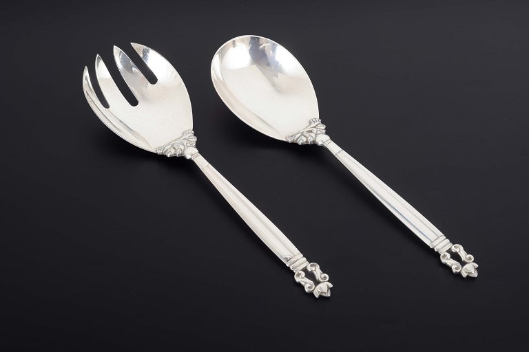 Georg Jensen
Large salad set, “Acorn / Konge”.
Sterling silver, after 1944.