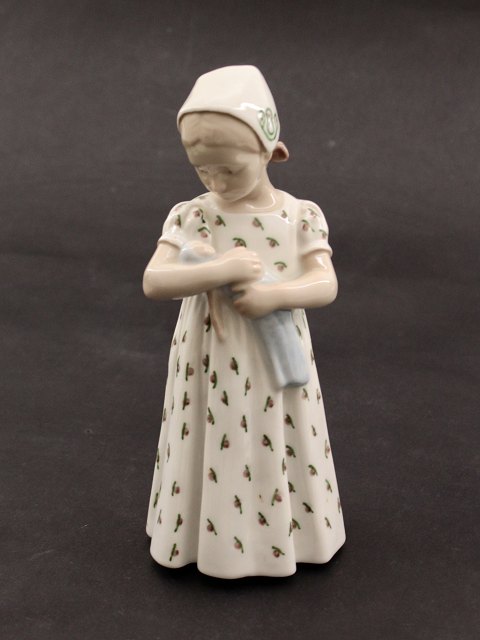B&G Figure - Mary with doll 1721