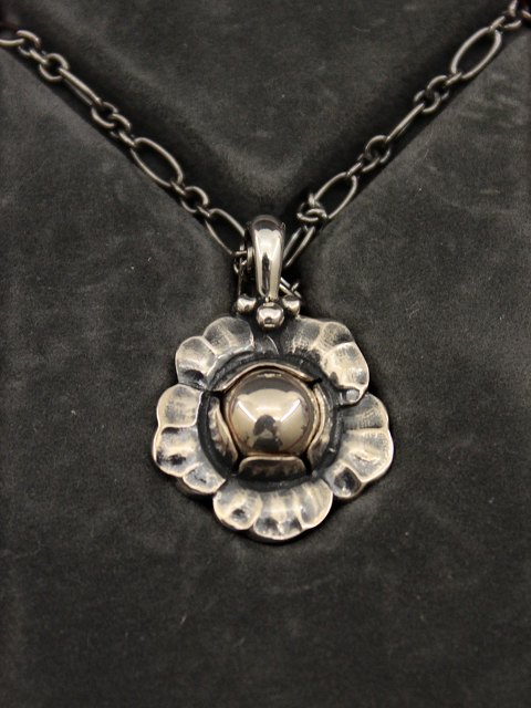 Georg Jensen Heritage jewelry of the year 2002