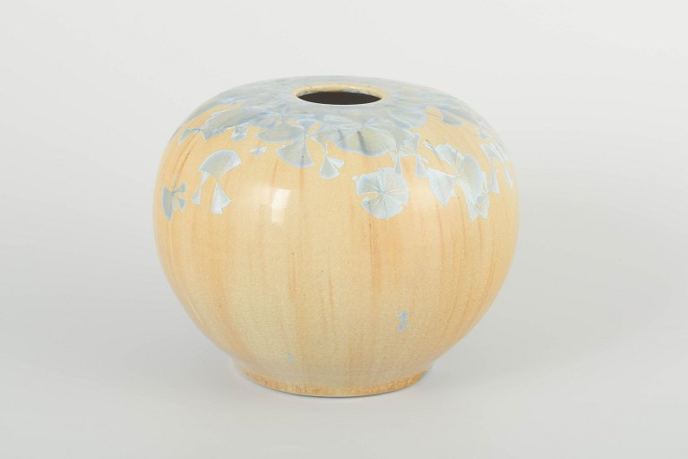 European Studio Potter
Vase, late 20th century.