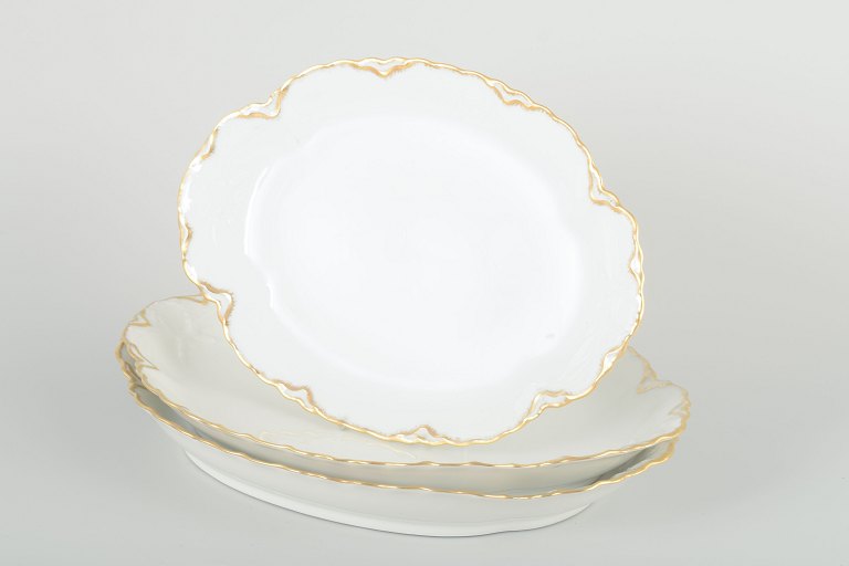 Haviland, France3 oval dishes, 1940s.