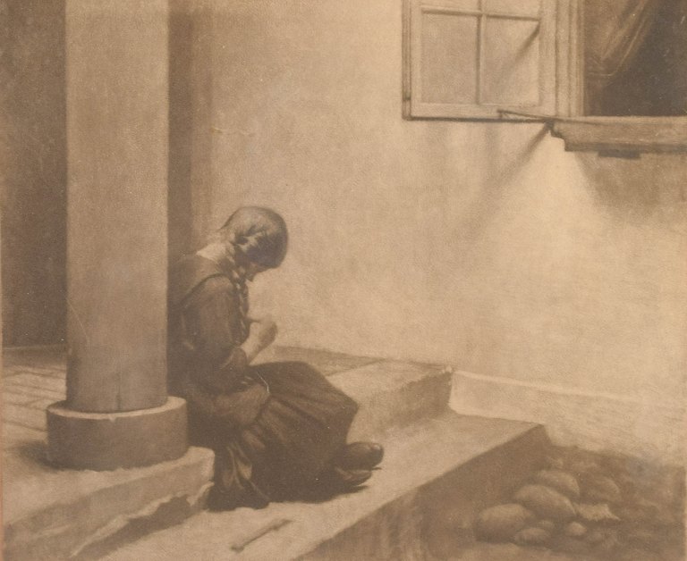 Peter Ilsted (1861–1933)
“Girl by Column”.
Mezzotint.