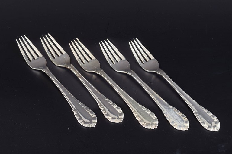 Georg Jensen
5 dinner forks, “Lily of the Valley”, 1933–44.