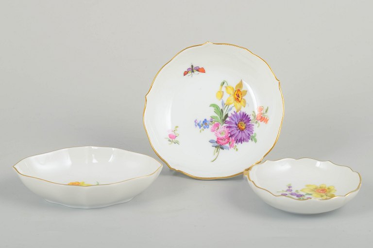 Meissen, GermanyThree small dishes, early 20th century.