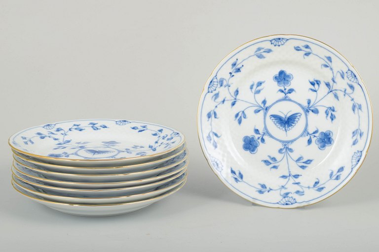 Bing & GrøndahlButterfly Dessert Plates with Gold Rim, Set of Eight, Mid-20th Century.